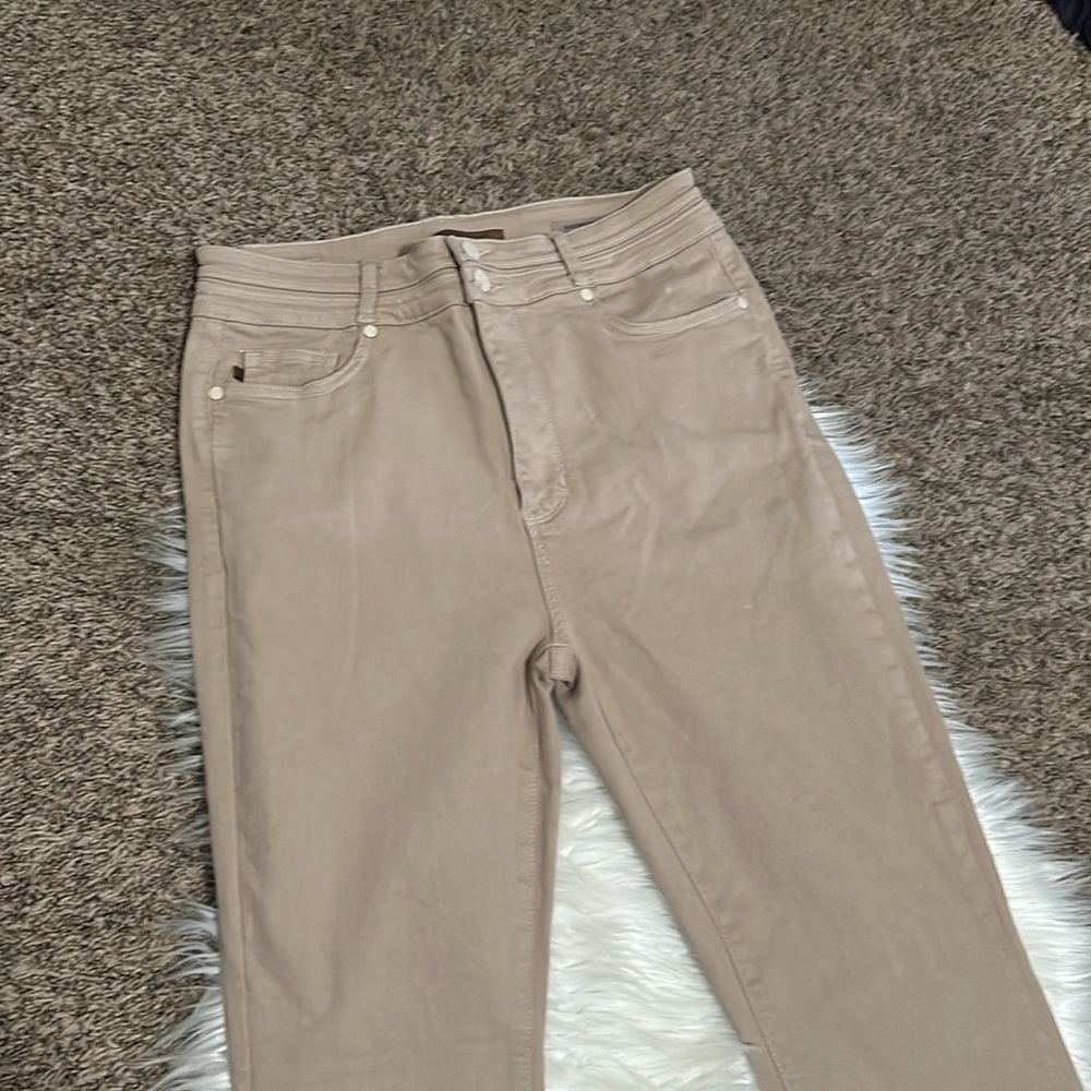Judy Blue Serenity High Rise Tummy Control Flares - Picture 9 of 15